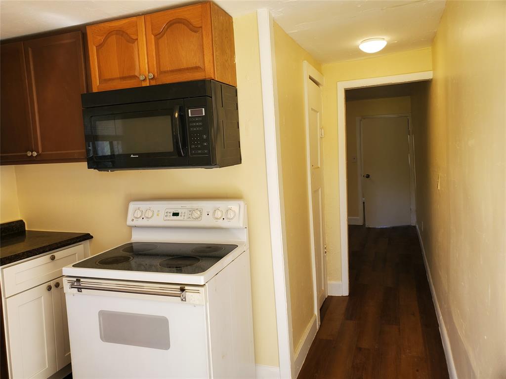 258 Adams Place, Unit 2 Pahokee, FL 33476 - Photo 7 of 25 a view of washer and dryer