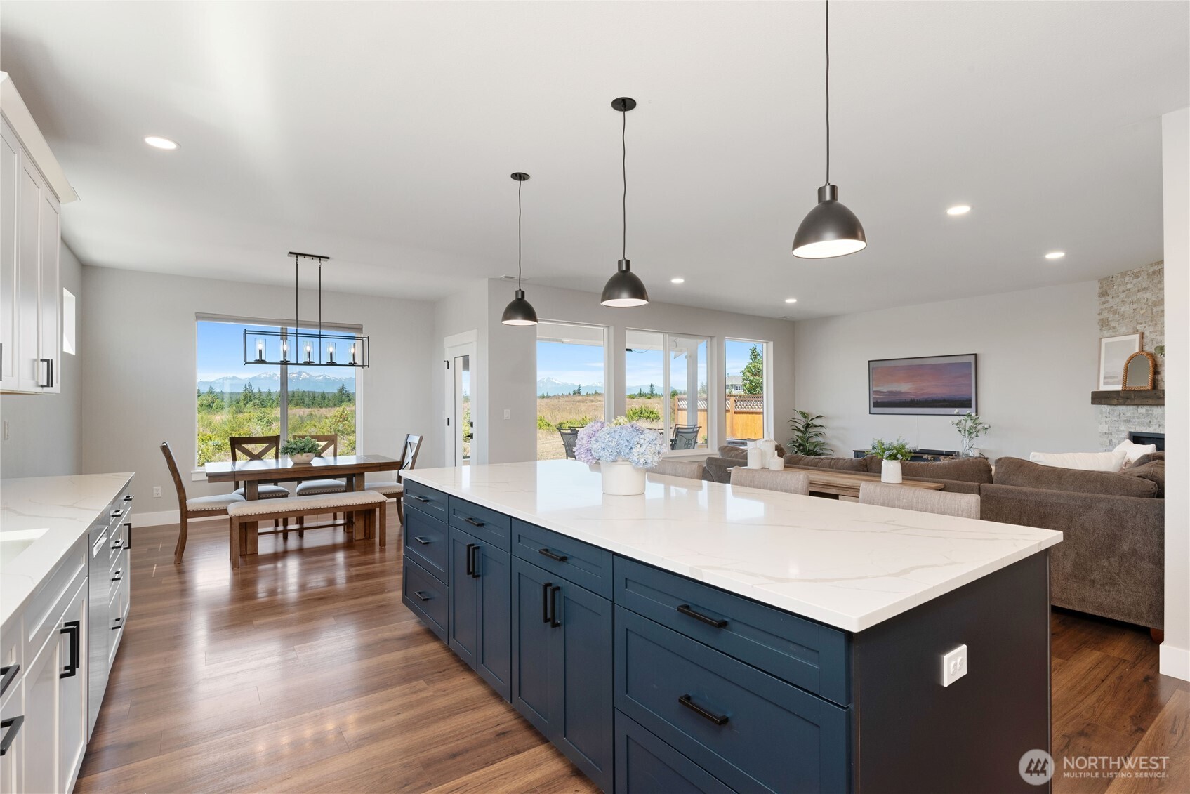 381 East Benson Ridge Road Grapeview, WA 98546 - Photo 11 of 37