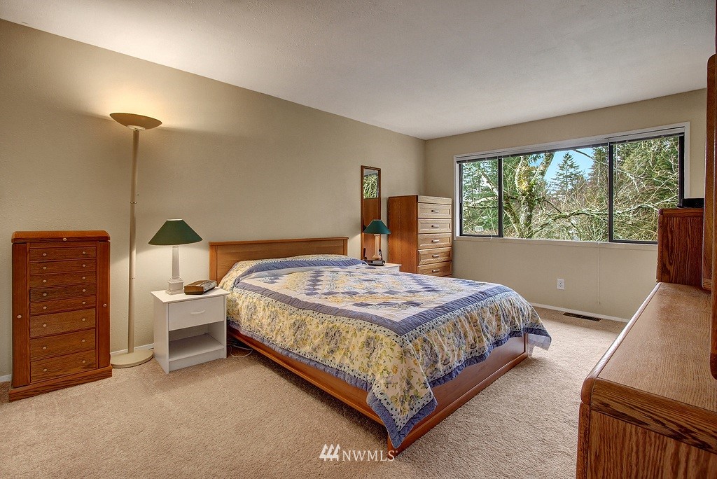 18441 134th Avenue Southeast Renton, WA 98058 - Photo 13 of 25 Gallery Image 13