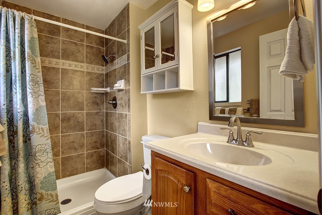 18441 134th Avenue Southeast Renton, WA 98058 - Photo 14 of 25 Gallery Image 14