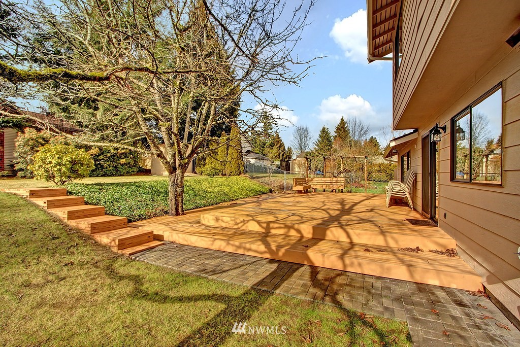 18441 134th Avenue Southeast Renton, WA 98058 - Photo 24 of 25 Gallery Image 24