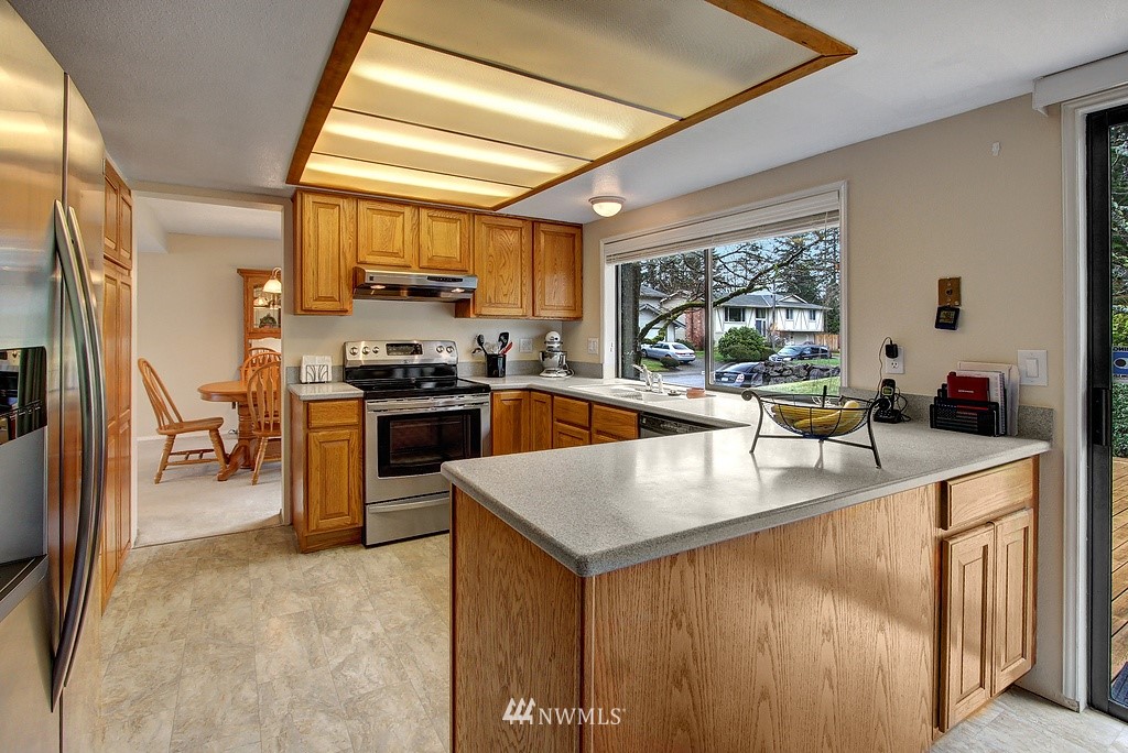 18441 134th Avenue Southeast Renton, WA 98058 - Photo 6 of 25 Gallery Image 6