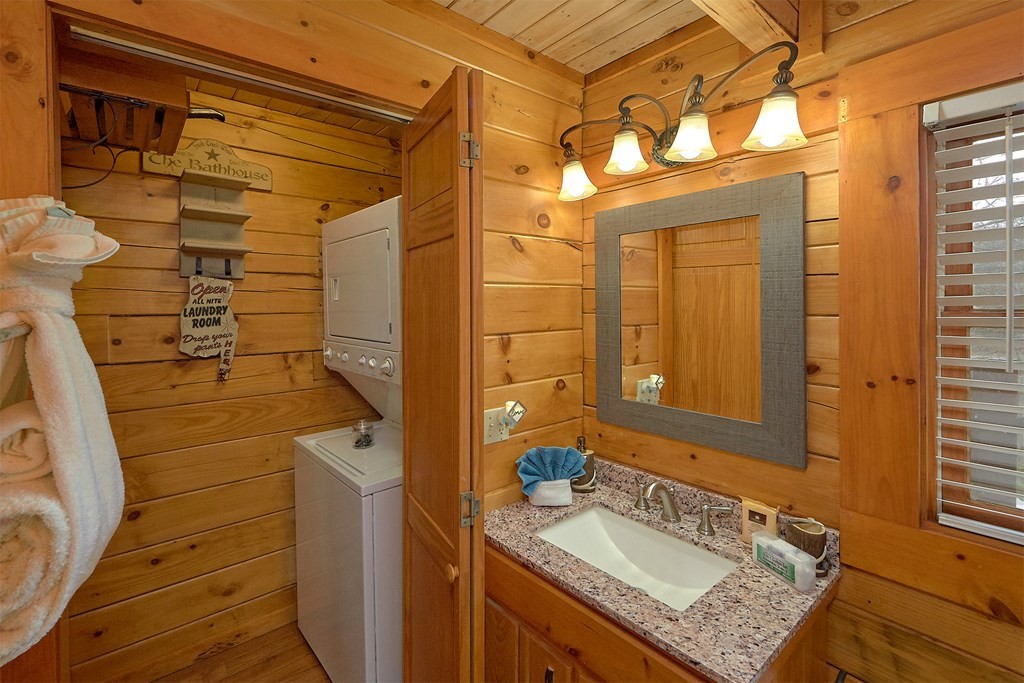 2421 Ridgehigh Pass Sevierville, TN 37876 - Photo 13 of 27