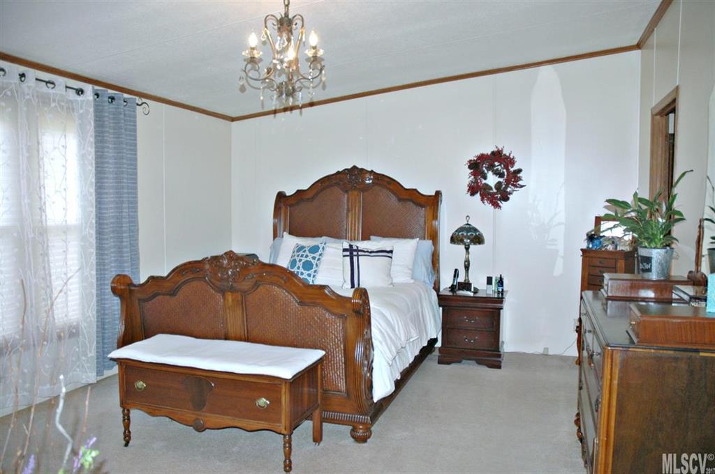 8608 County Line Road Hickory, NC 28602 - Photo 5 of 24 Gallery Image 5