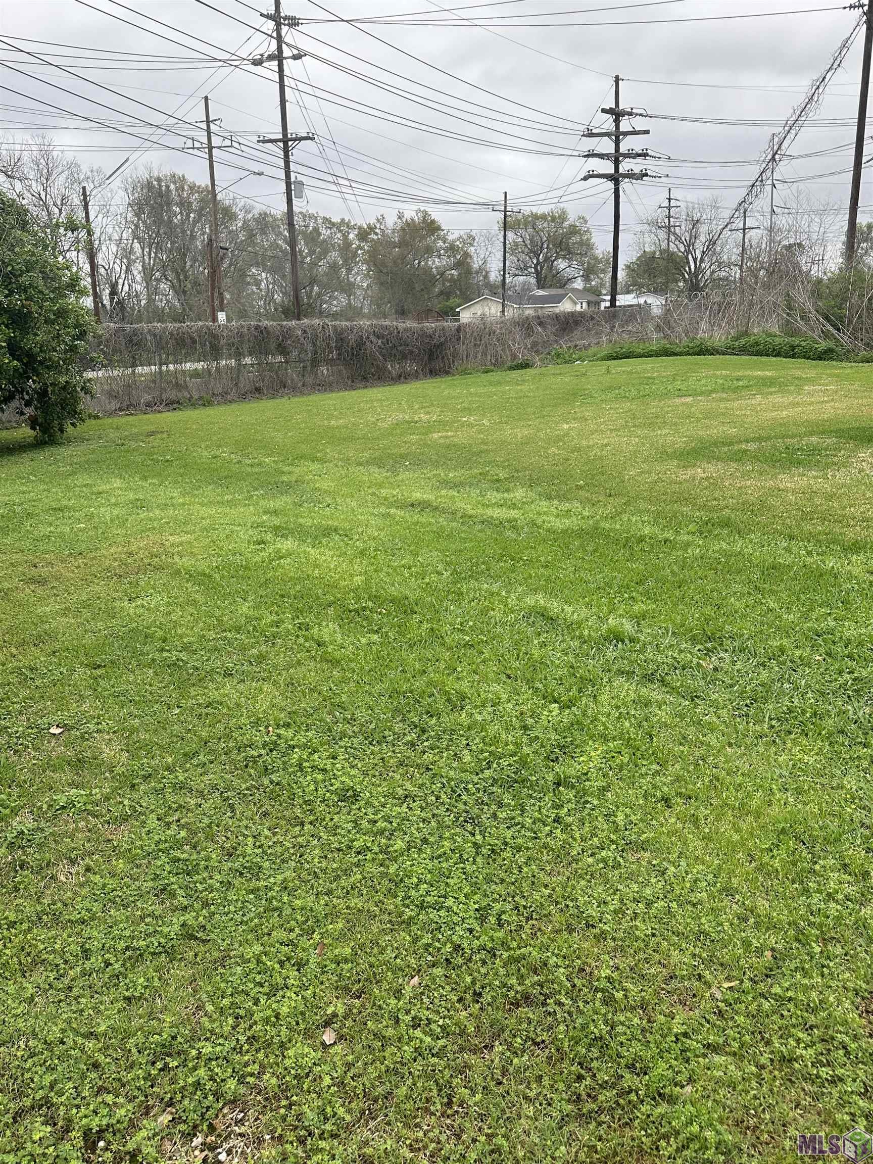 322 Patterson Street Houma, LA 70363 - Photo 2 of 3