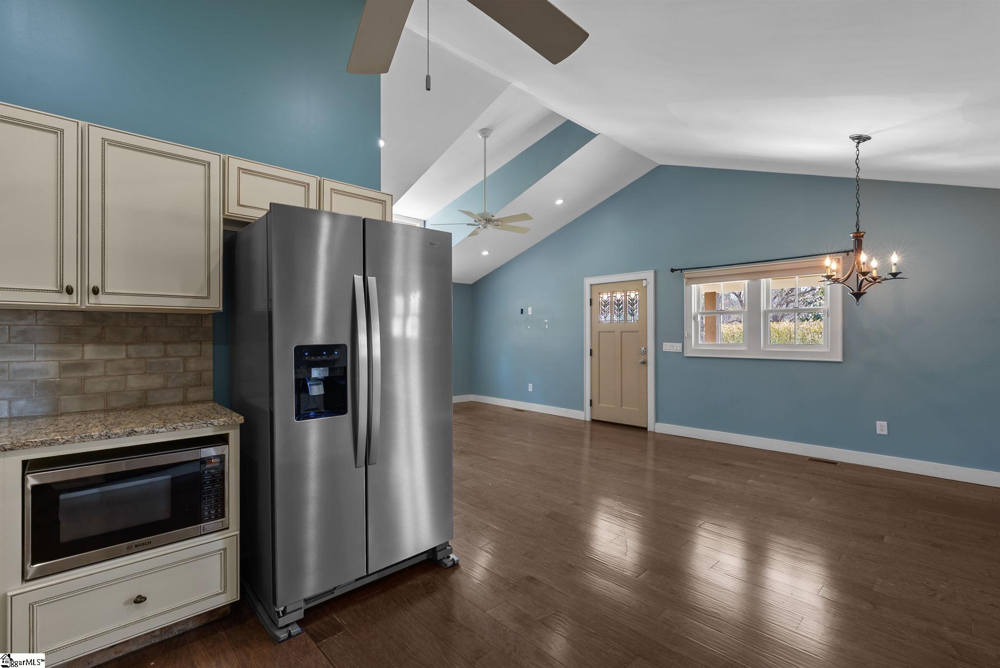 1440 State Rd S-42-770 Campobello, SC 29322 - Photo 8 of 31