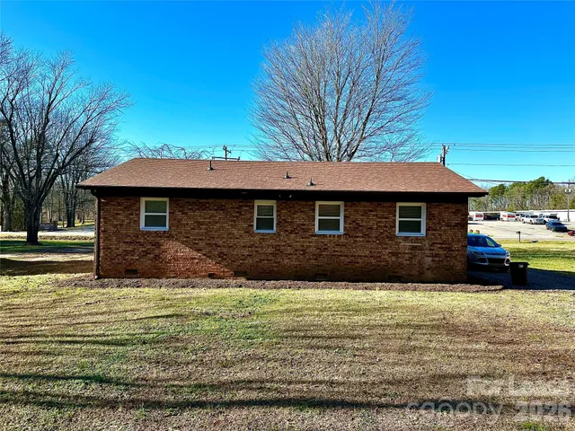 $1,595 | 2121 Charlotte Highway, Mooresville, NC 28117