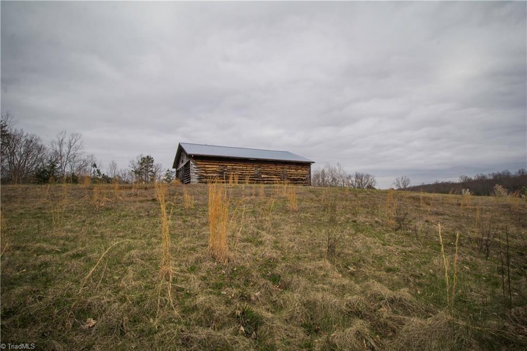 1435 Stewart Road Walnut Cove, NC 27052 - Photo 13 of 30 Gallery Image 13