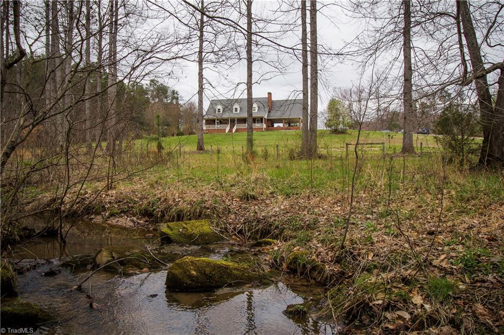 1435 Stewart Road Walnut Cove, NC 27052 - Photo 10 of 30 Gallery Image 10