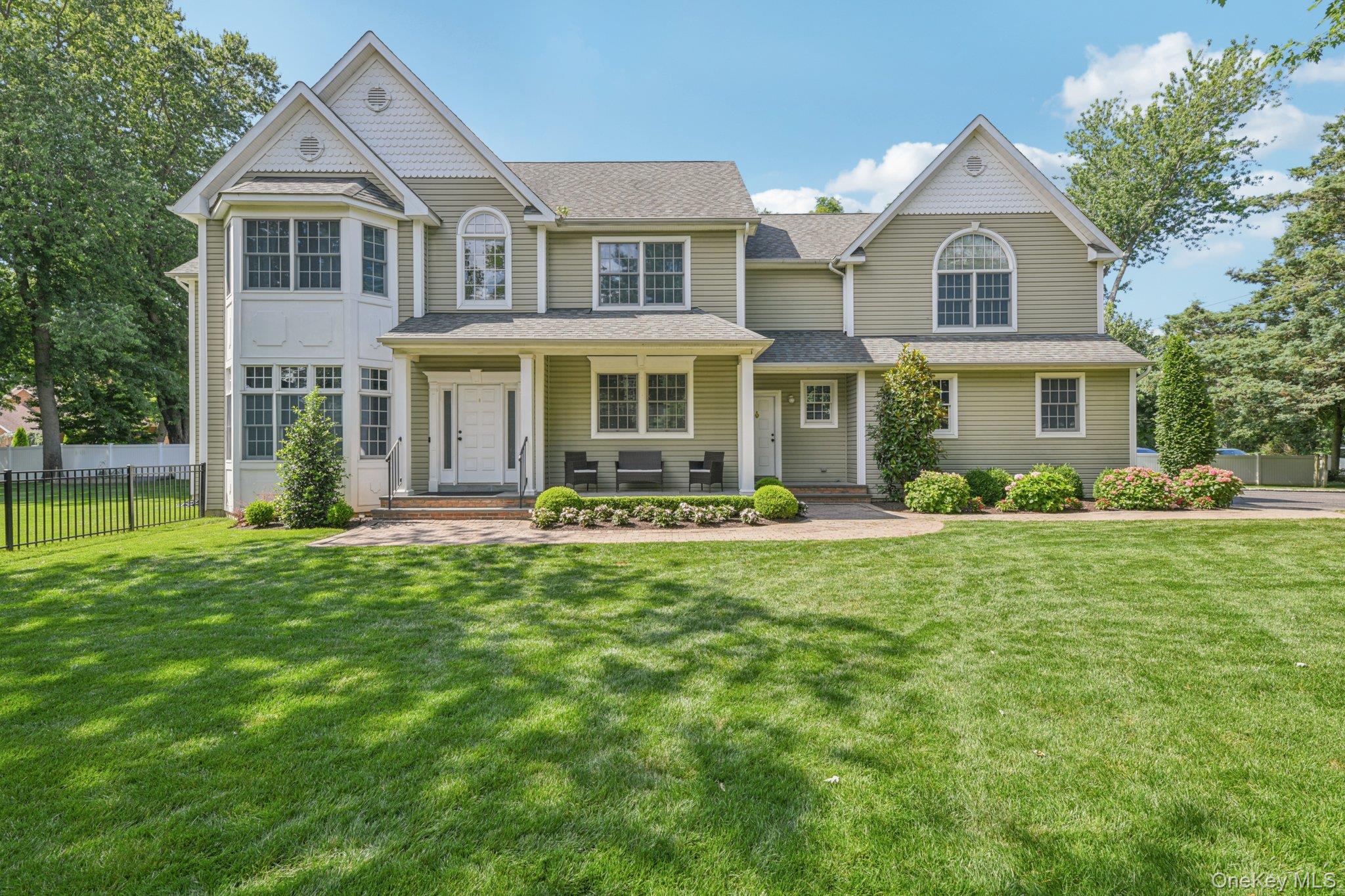 561 Pulaski Road Kings Park, NY 11754 - Photo 1 of 1 Gallery Image 1