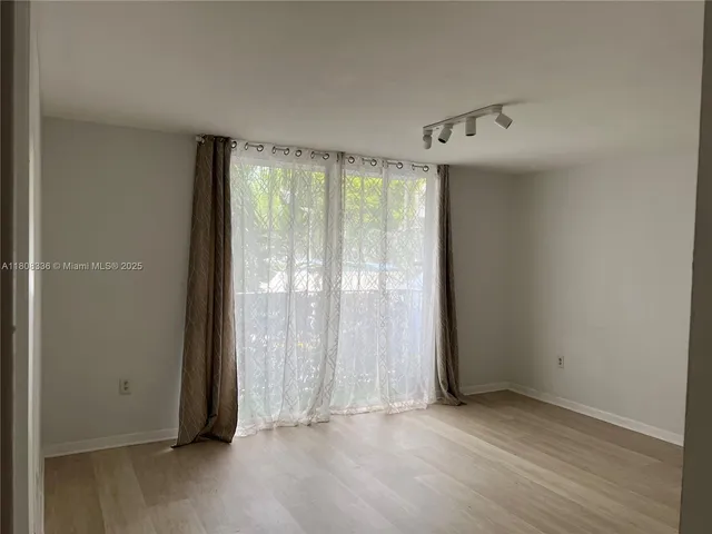 $1,990 | 1740 Northwest N River Drive, Unit 221, Miami, FL 33125