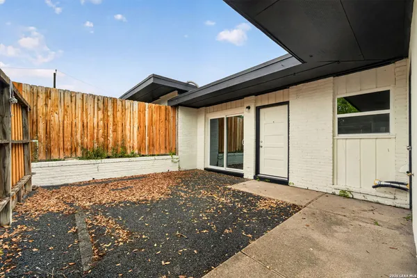 $875 | 600 Gentleman Road, Unit 3, San Antonio, TX 78201
