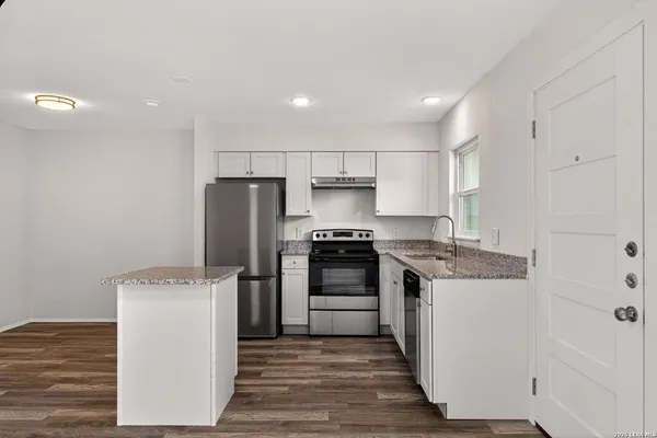 $875 | 600 Gentleman Road, Unit 3, San Antonio, TX 78201