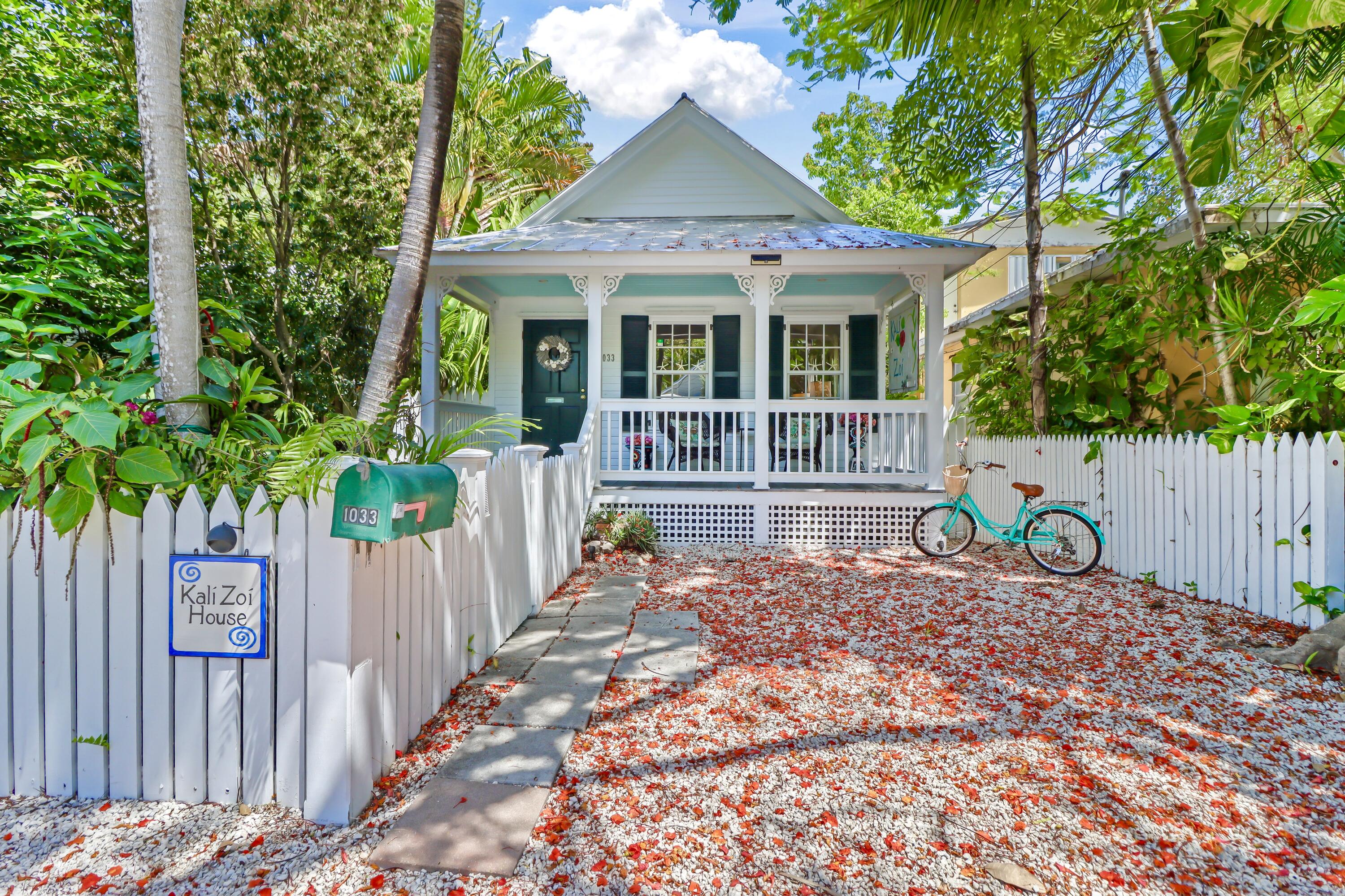 1033 Catherine Street Key West, FL 33040 - Photo 39 of 39 a front view of a house with a garden