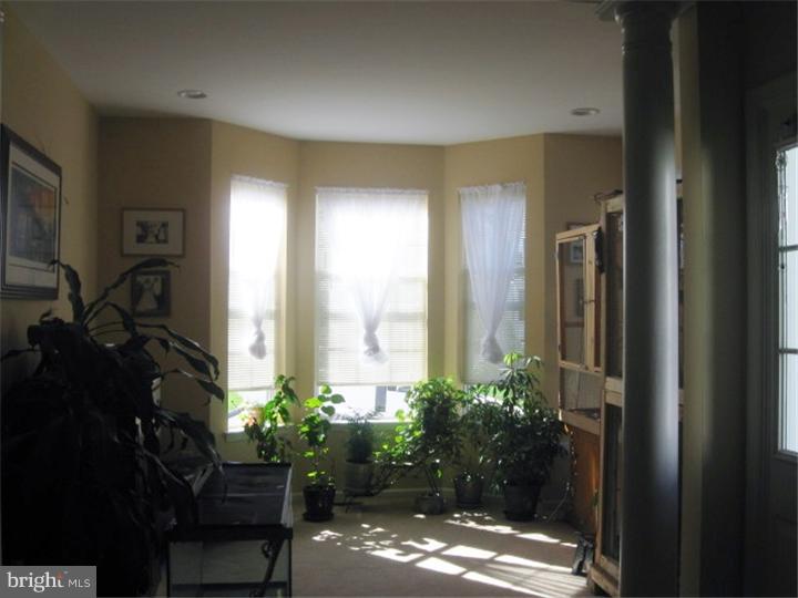 139 Castleton Road Delran, NJ 08075 - Photo 10 of 22 Living Room