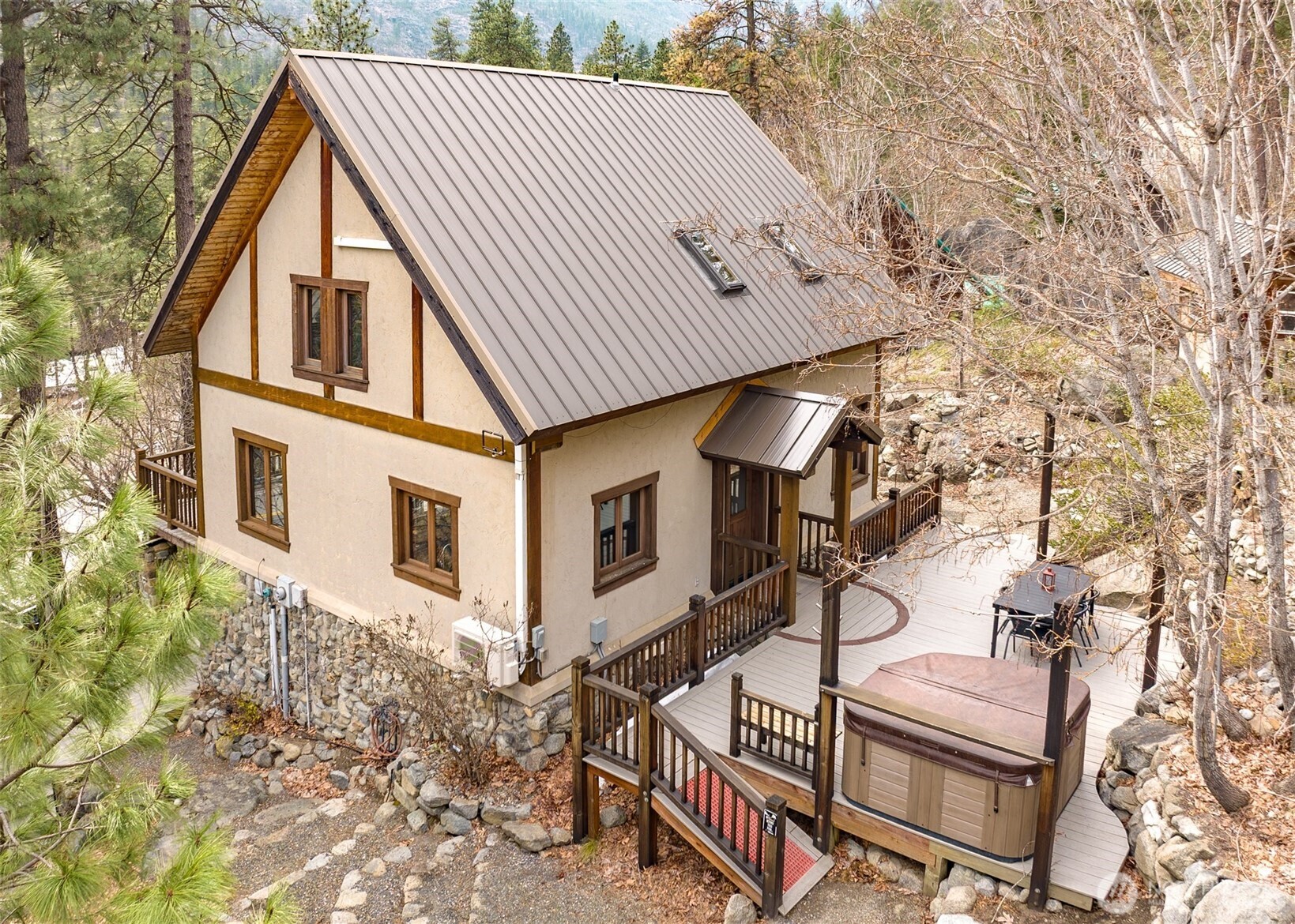 7150 Icicle Road Leavenworth, WA 98826 - Photo 7 of 39