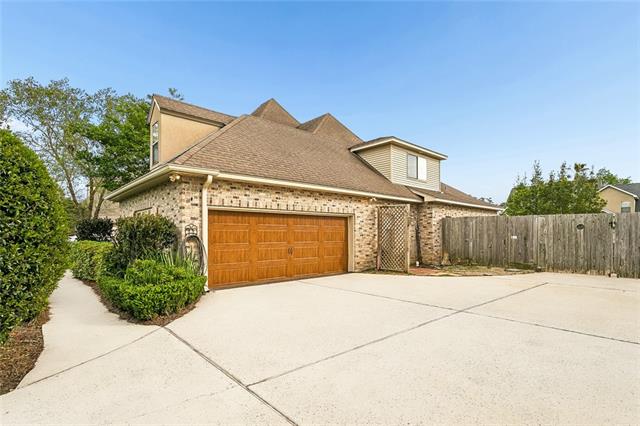 56 Robyn Place Mandeville, LA 70471 - Photo 3 of 26