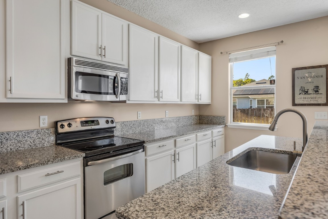 76073 Long Pond Loop Yulee, FL 32097 - Photo 8 of 21