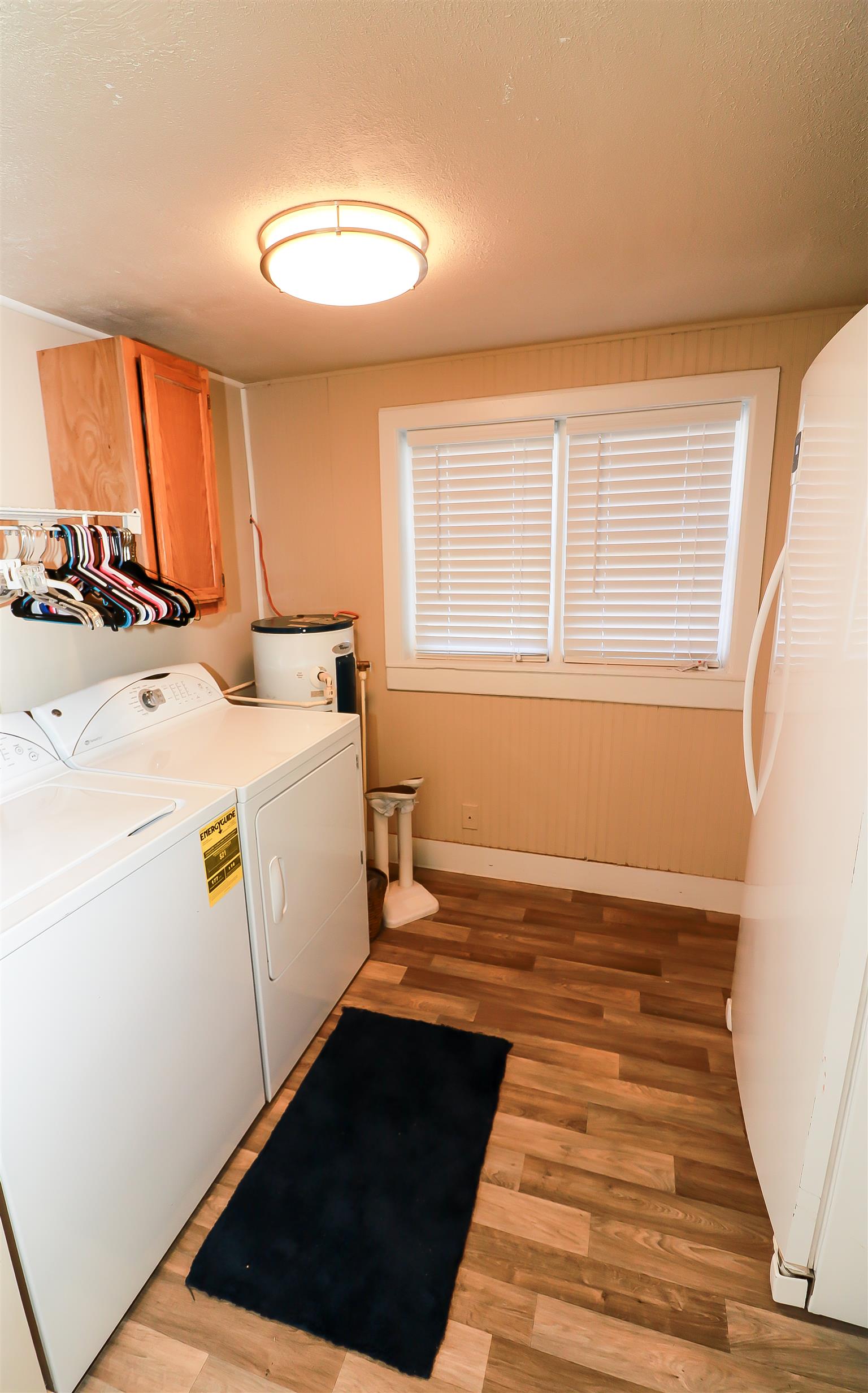 4639 Cathey Ridge Road Manchester, TN 37355 - Photo 17 of 30 a view of utility room with washer and dryer