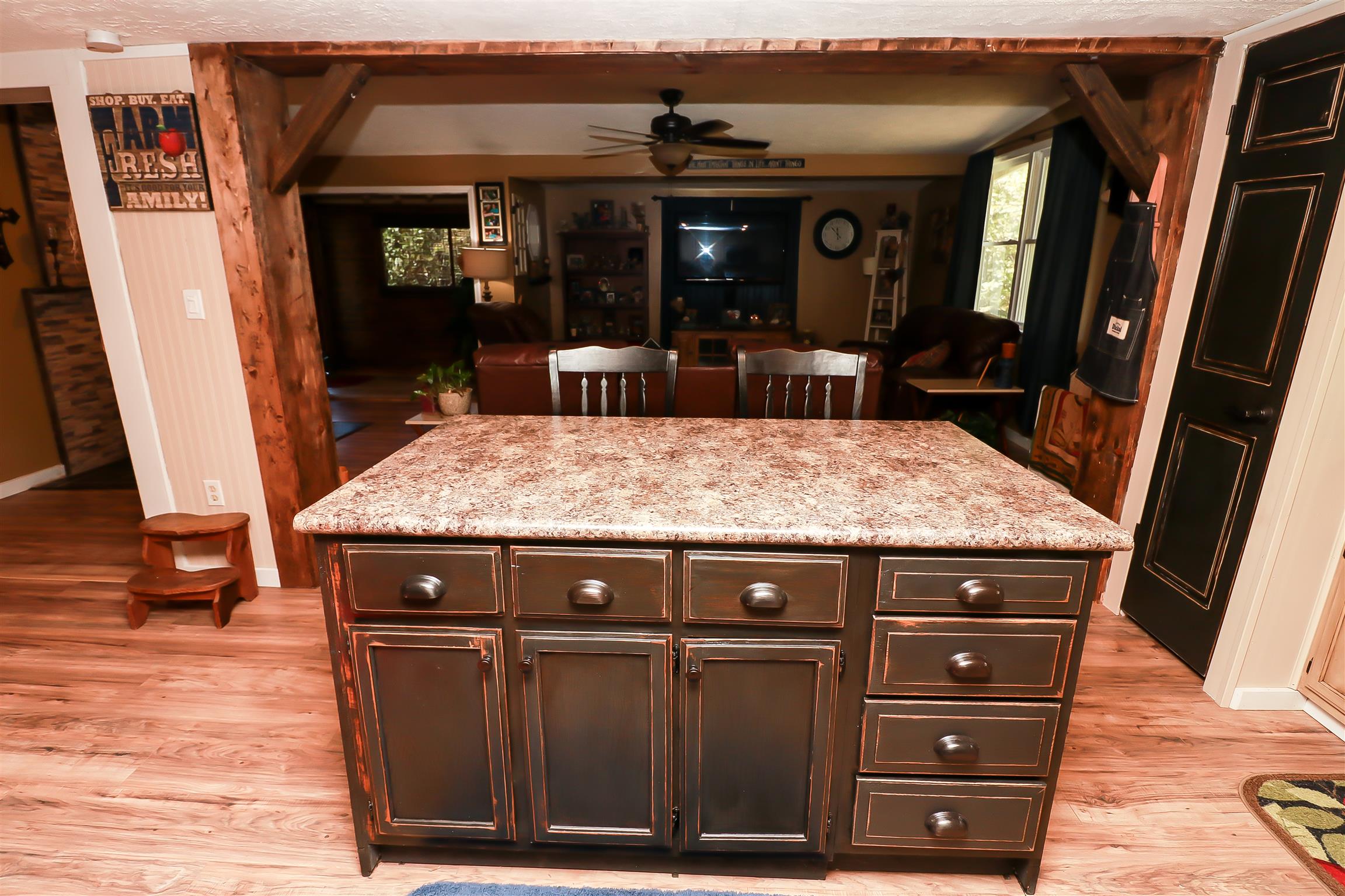 4639 Cathey Ridge Road Manchester, TN 37355 - Photo 8 of 30 a view of dinning table and chairs in a room