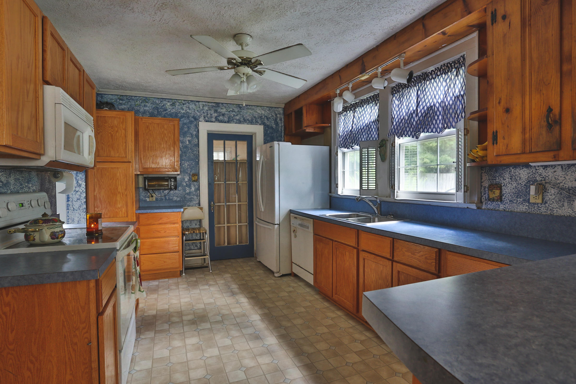 320 Deweese Avenue Rockingham, NC 28379 - Photo 12 of 34 2Z1A4904