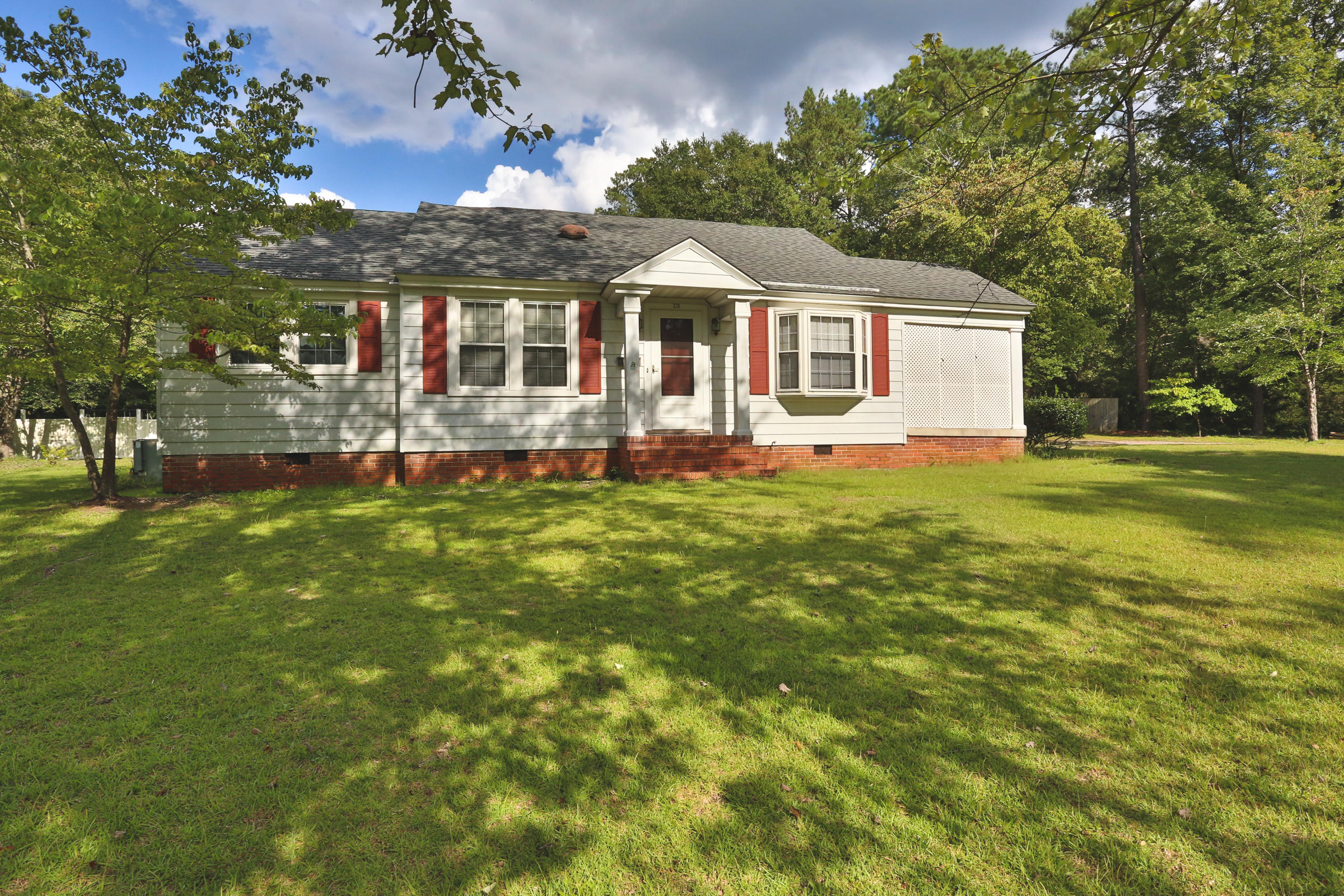 320 Deweese Avenue Rockingham, NC 28379 - Photo 4 of 34 2Z1A5008