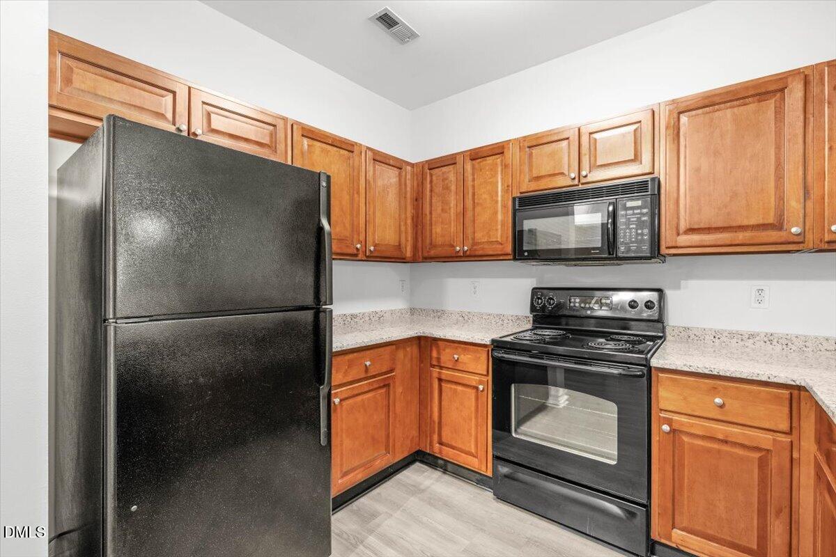 2610 Oldgate Drive, Unit 304 Raleigh, NC 27604 - Photo 7 of 17 04-2610 Oldgate-4