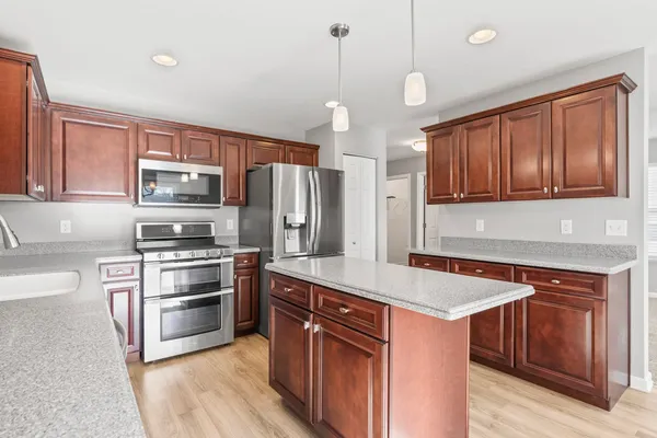 $2,700 | 7077 Hidden Green Circle, Fox Lake, IL 60020