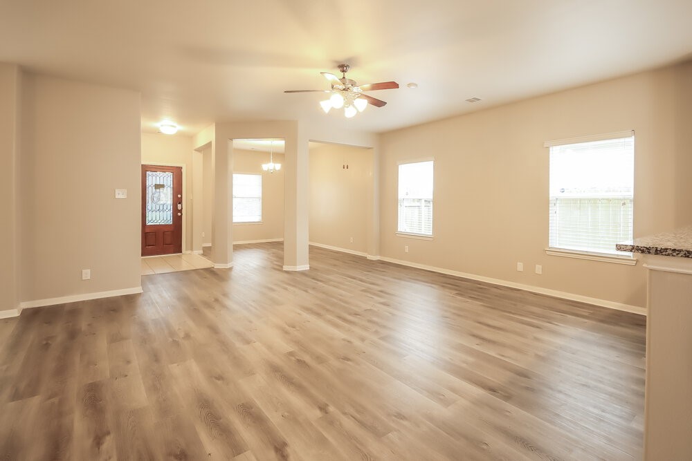138 Pequin Road Crosby, TX 77532 - Photo 3 of 17