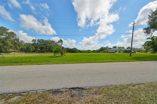 $275,000 | 1484 Center Road, Terra Ceia, FL 34250
