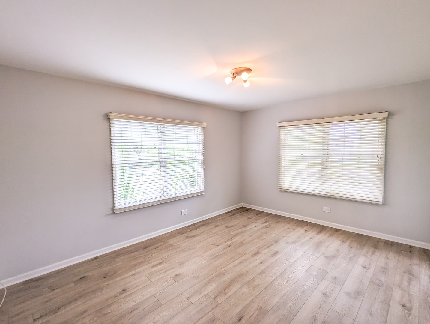 2812 Dundee Road, Unit 15C Northbrook, IL 60062 - Photo 10 of 19 Gallery Image 10