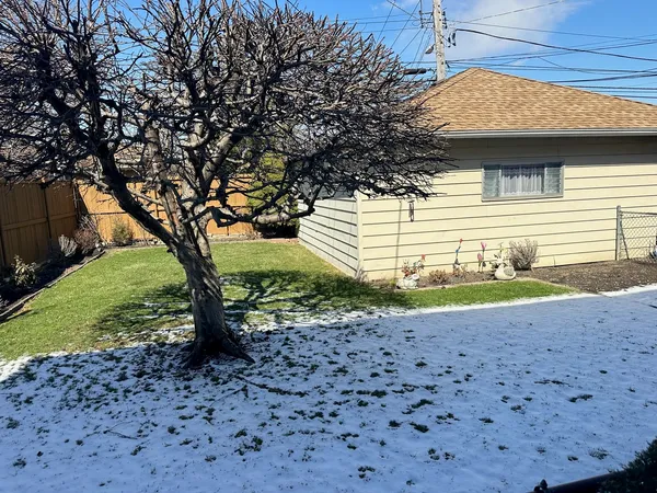 $750,000 | 5788 South Archer Avenue, Chicago, IL 60638