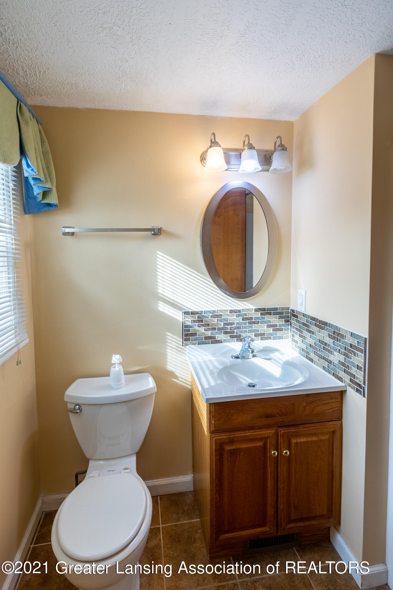 1785 Hamilton Road Okemos, MI 48864 - Photo 22 of 54 Second Level Full Bath