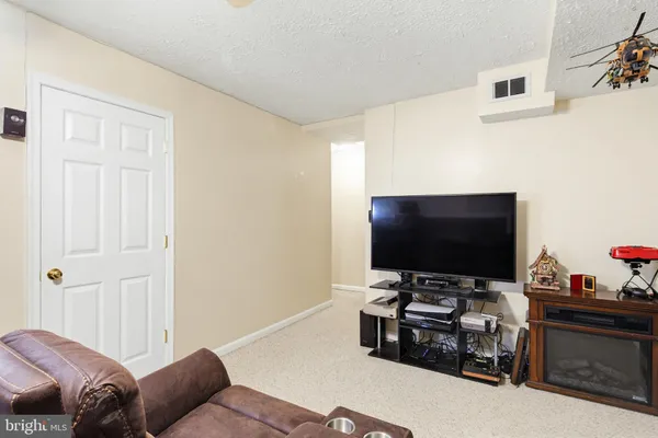 $349,900 | 6444 Ducketts Lane, Unit 91, Elkridge, MD 21075