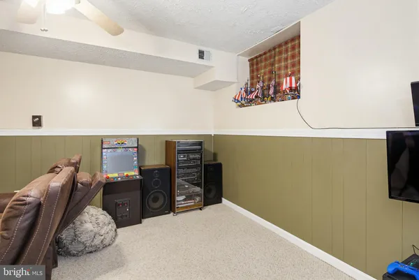 $349,900 | 6444 Ducketts Lane, Unit 91, Elkridge, MD 21075
