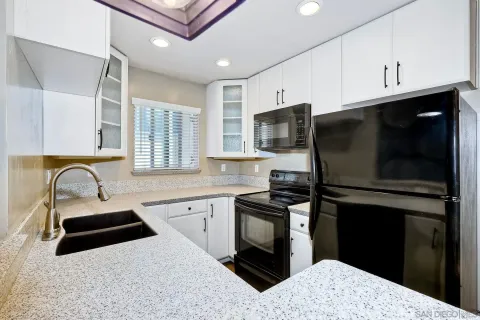 $375,000 | 5550 Adelaide Avenue, Unit 11, San Diego, CA 92115