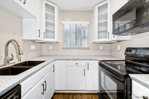 $375,000 | 5550 Adelaide Avenue, Unit 11, San Diego, CA 92115