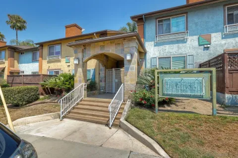 $375,000 | 5550 Adelaide Avenue, Unit 11, San Diego, CA 92115