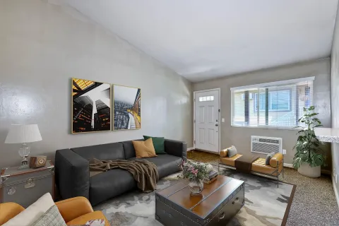 $375,000 | 5550 Adelaide Avenue, Unit 11, San Diego, CA 92115