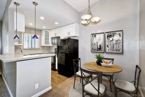 $375,000 | 5550 Adelaide Avenue, Unit 11, San Diego, CA 92115