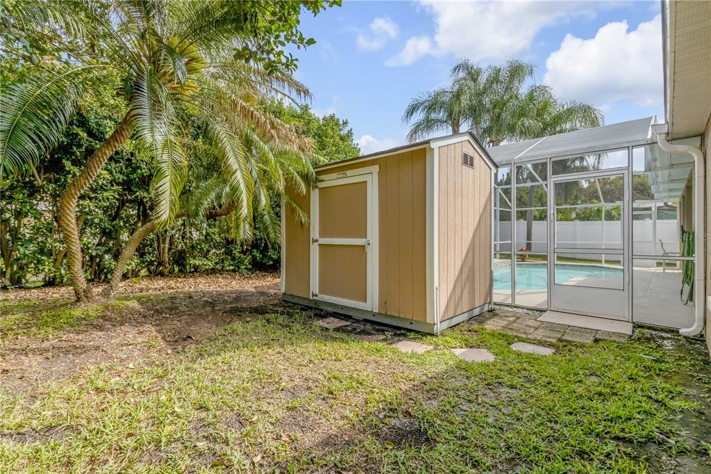 12232 Bronson Way Orlando, FL 32824 - Photo 24 of 32 a view of a backyard