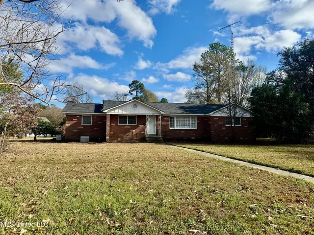 $179,000 | 12 Fatherland Road, Natchez, MS 39120