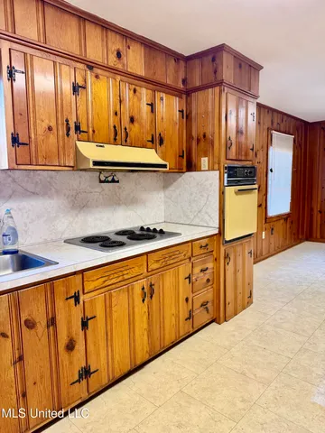 $179,000 | 12 Fatherland Road, Natchez, MS 39120