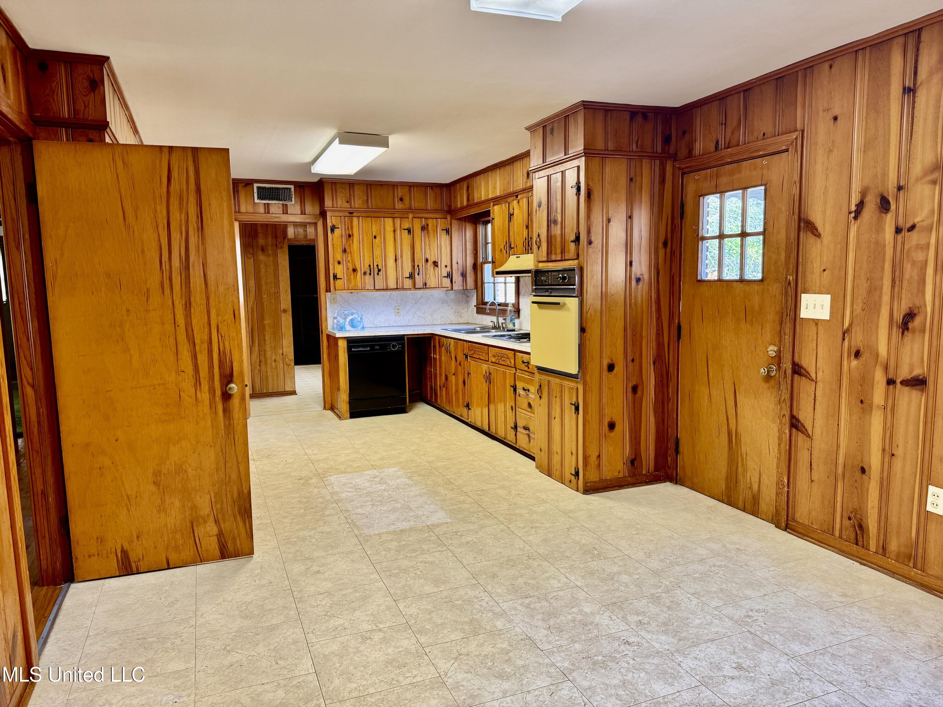 12 Fatherland Road Natchez, MS 39120 - Photo 20 of 40 IMG_7405