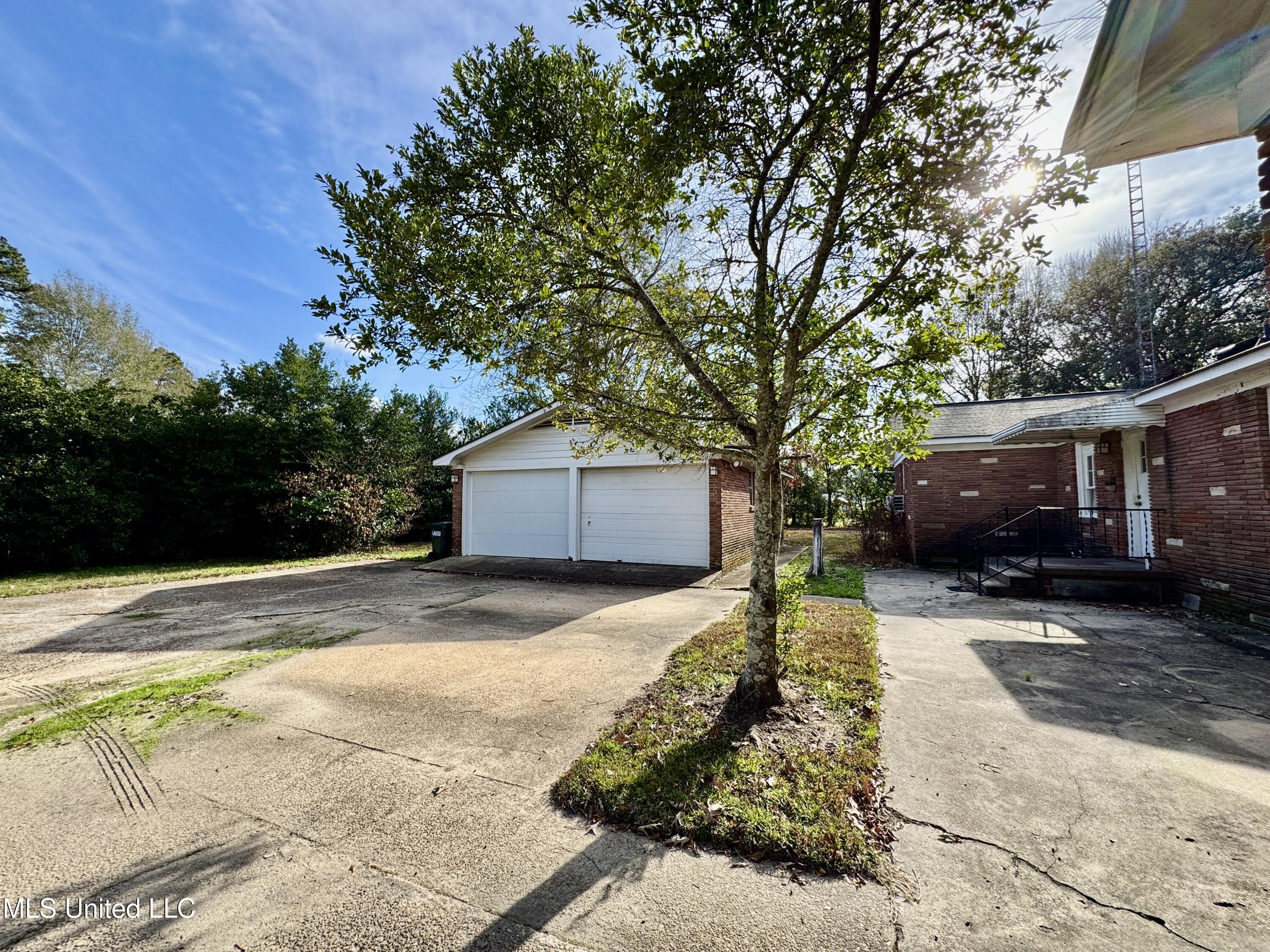12 Fatherland Road Natchez, MS 39120 - Photo 5 of 40 IMG_7381