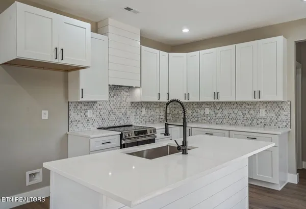 $569,000 | 3351 Lay Avenue, Knoxville, TN 37914