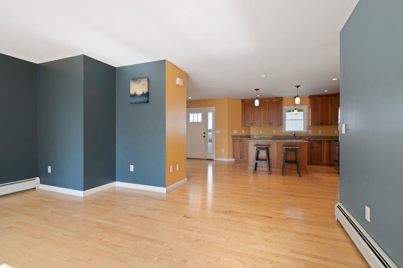 589 Laconia Road Tilton, NH 03276 - Photo 14 of 40