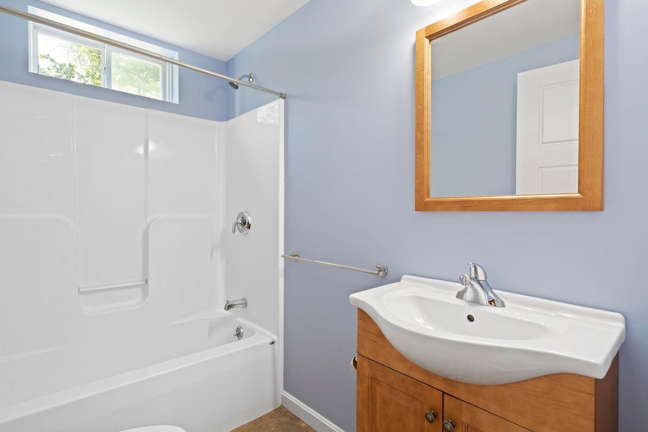 589 Laconia Road Tilton, NH 03276 - Photo 29 of 40