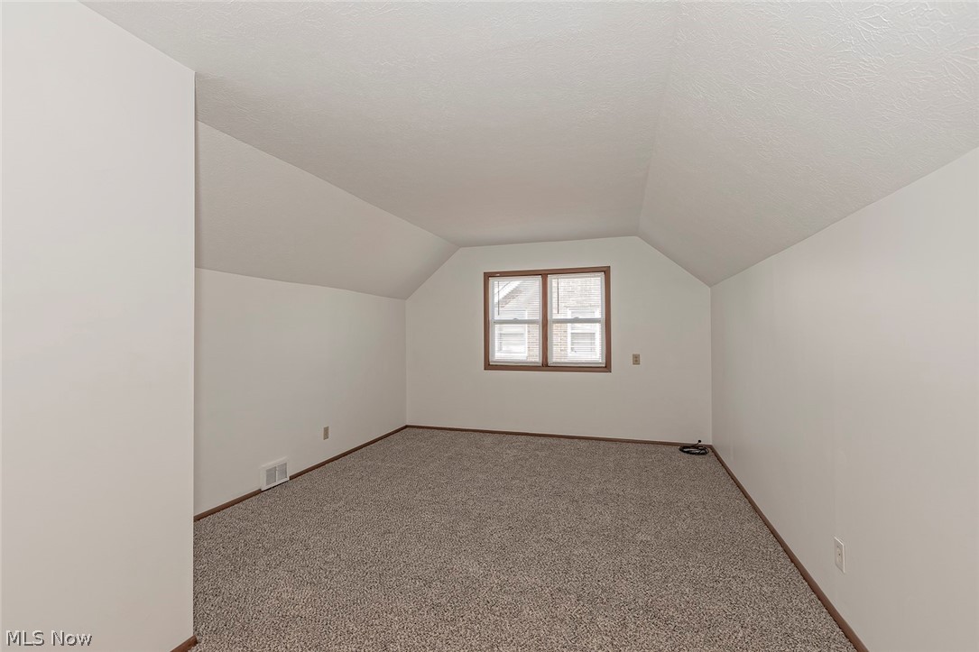 4622 Mayfield Road South Euclid, OH 44121 - Photo 22 of 35