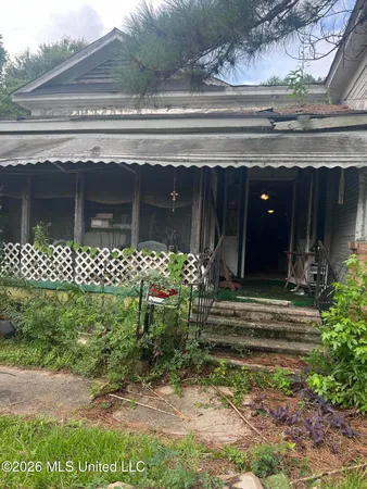 $70,000 | 813 Davidson Place, Hattiesburg, MS 39401